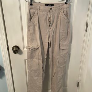 Hollister size 29 cargoes white